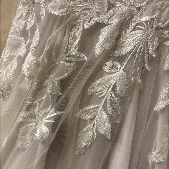 Vow’d “Faithful” Wedding Dress - New with tags! - Picture 7 of 9